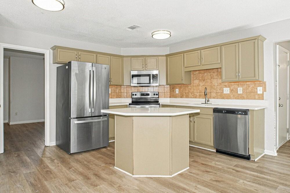 4800 Ridge Walk Ln - Photo 7 of 17