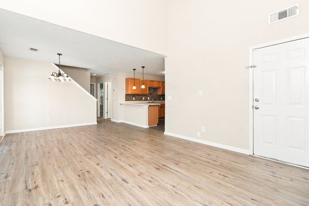 134 Ilex Dr - Photo 4 of 17