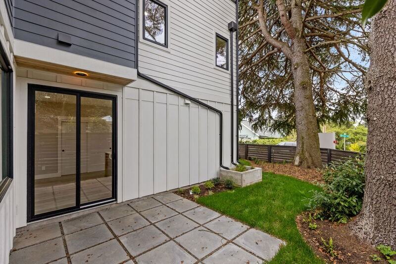 11054 2nd Ave Nw - Photo 5 of 28