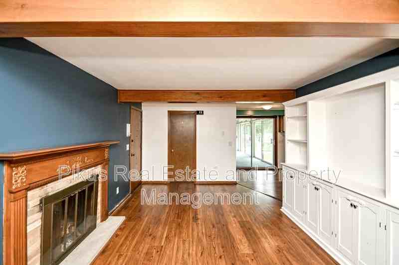 1280 Linwood Ave Sw - Photo 3 of 38