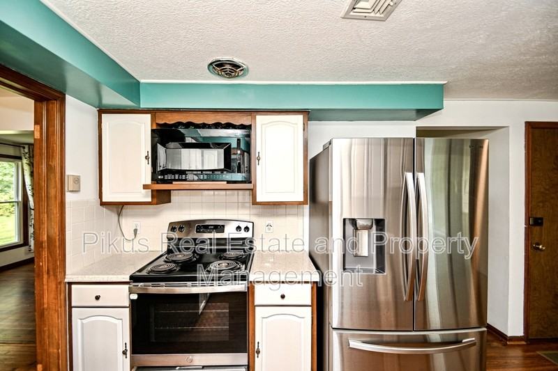 1280 Linwood Ave Sw - Photo 7 of 38