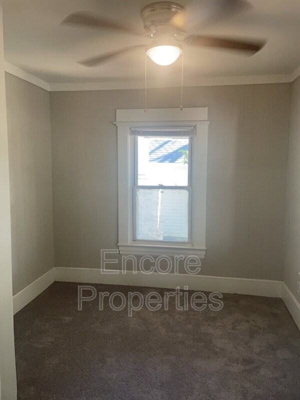 603 Hawthorne Ave - Photo 6 of 10