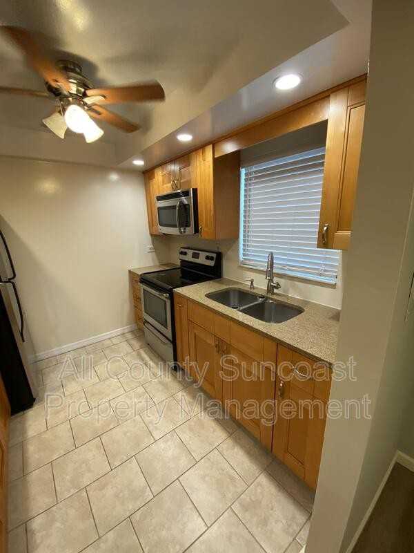 1515 Bayshore Blvd #3 - Photo 3 of 14