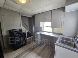 featured image of 211 Manson St