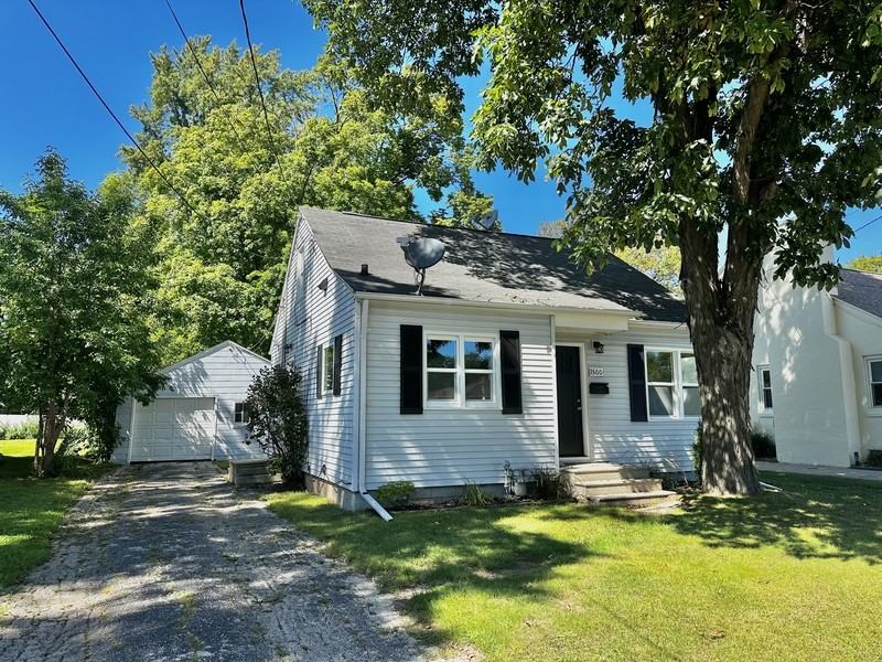 1500 14th Ave - Photo 3 of 19