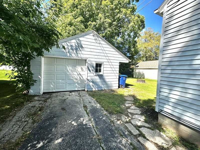 1500 14th Ave - Photo 4 of 19