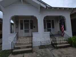 featured image of 517 S Genois St