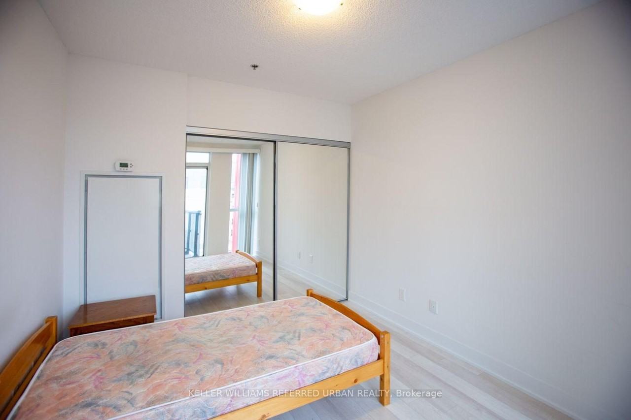 318 Richmond Street West #908 - Photo 6 of 21