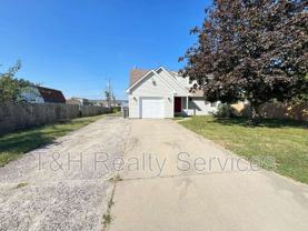890 E Edwards Ave - Photo 1 of 1