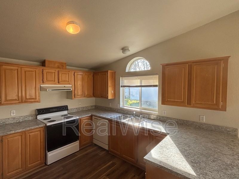 120 Woodland Dr - Photo 6 of 14