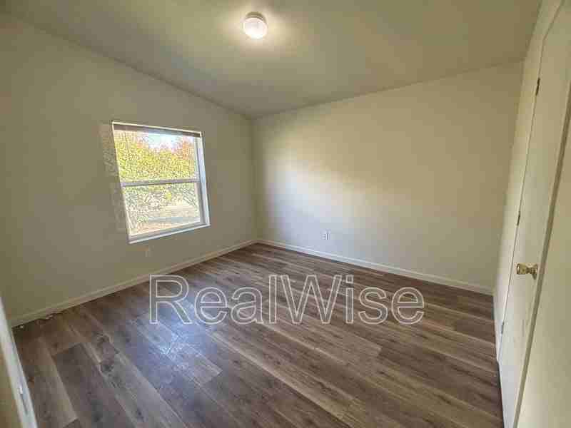 120 Woodland Dr - Photo 7 of 14