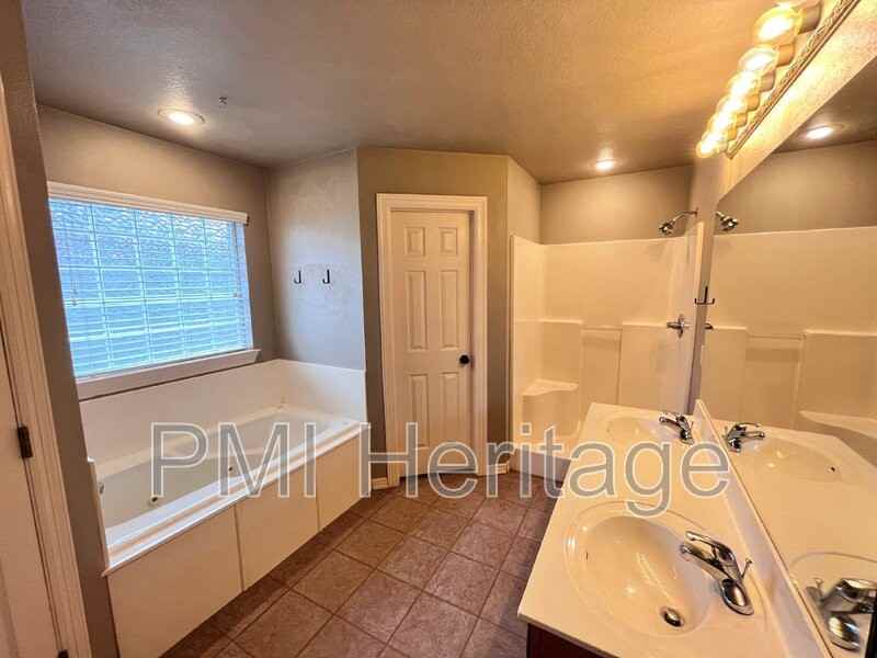 683 Golden Meadow Ave - Photo 7 of 18
