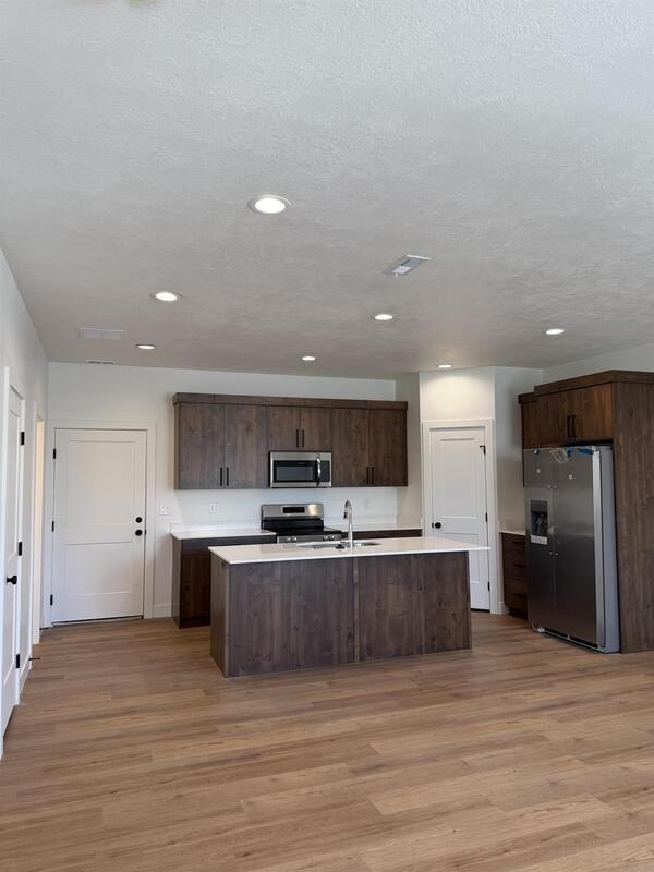 96 Nw #1 - Photo 2 of 20