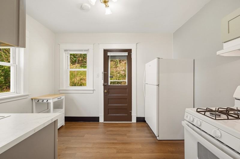 2216 Mcmonagle Ave - Photo 6 of 16