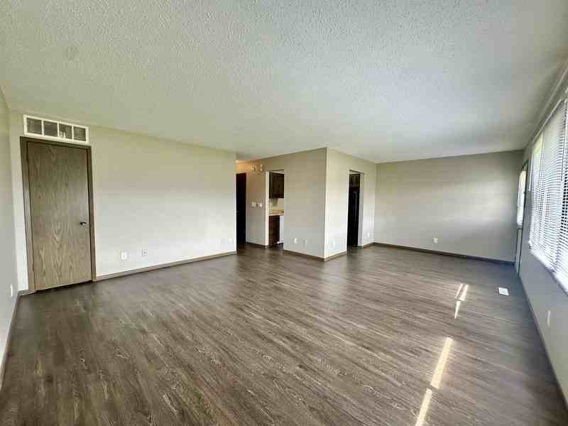 4420 Vasey Ave #4440 - Photo 2 of 11