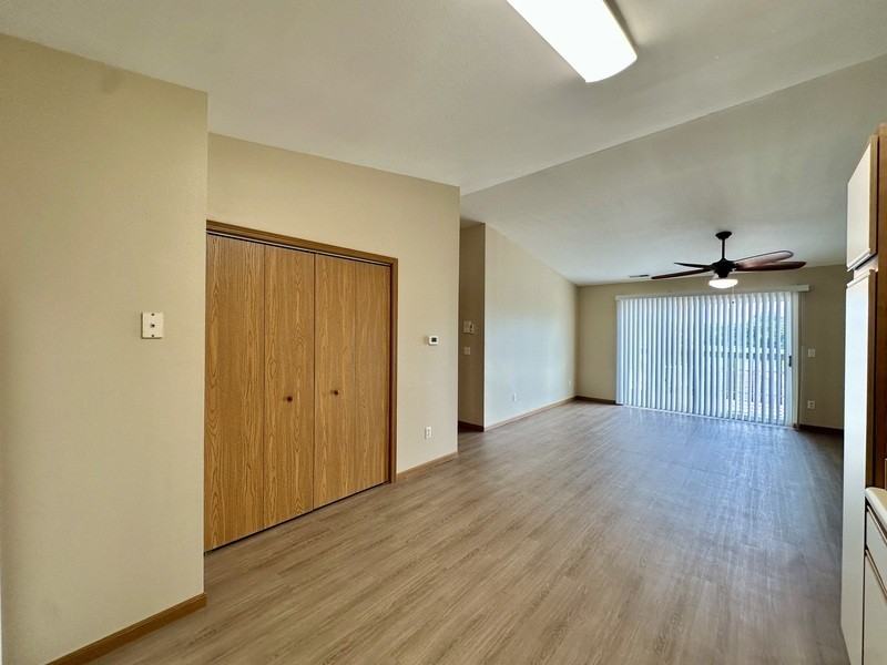 6500 Creekside Dr Ne #9 - Photo 5 of 13