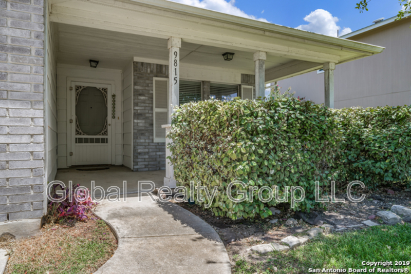 9815 Autumn Pl - Photo 3 of 17