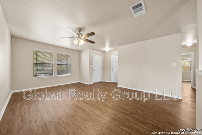 9815 Autumn Pl - Photo 5 of 17