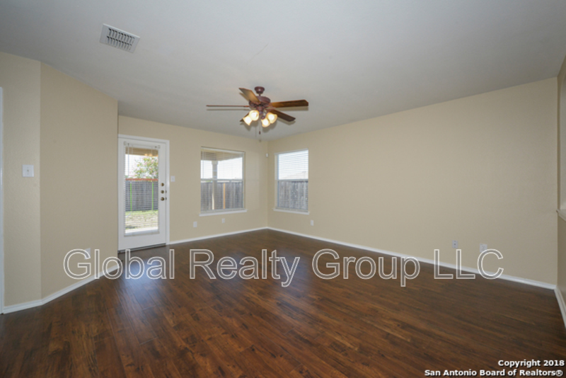 203 Cardinal Way - Photo 4 of 17