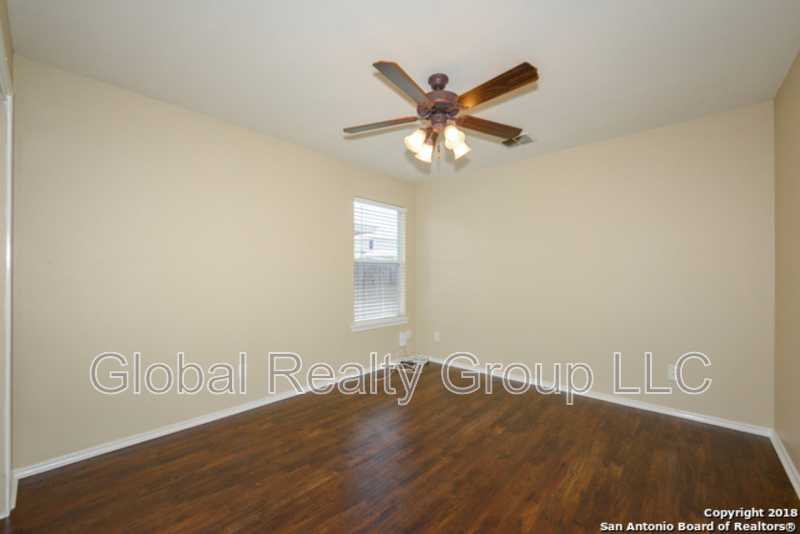 203 Cardinal Way - Photo 5 of 17