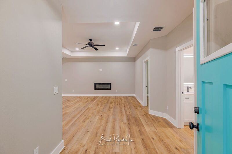8393 Kipling St - Photo 5 of 29