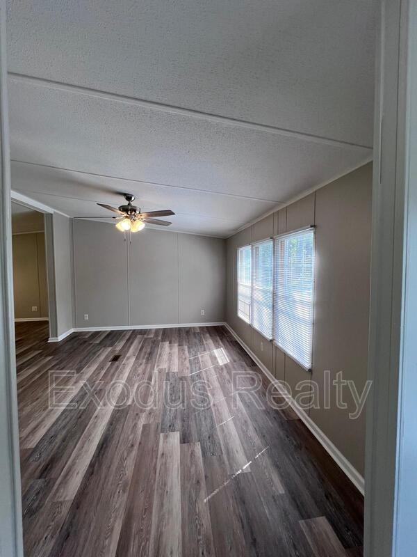 154 Roping Ln - Photo 4 of 49