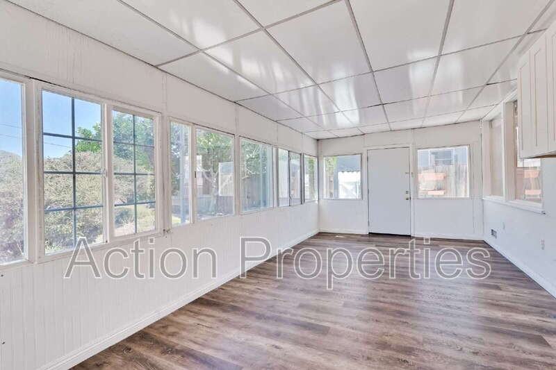 439 Glendale Ave - Photo 3 of 21