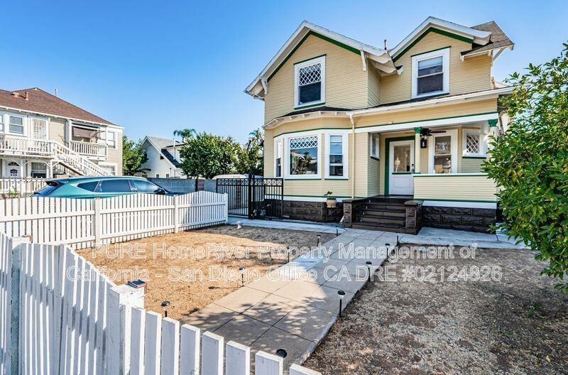 2477 A St - Photo 2 of 19
