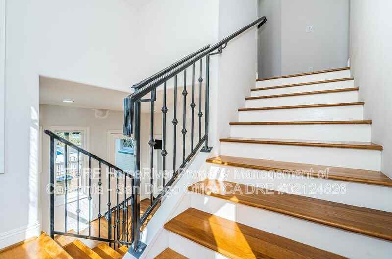 2477 A St - Photo 5 of 19