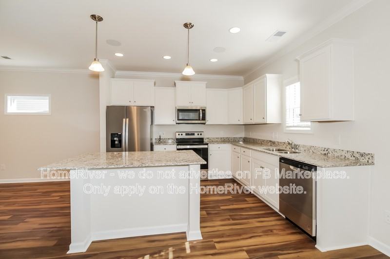 1540 Sawtooth Ln - Photo 6 of 21