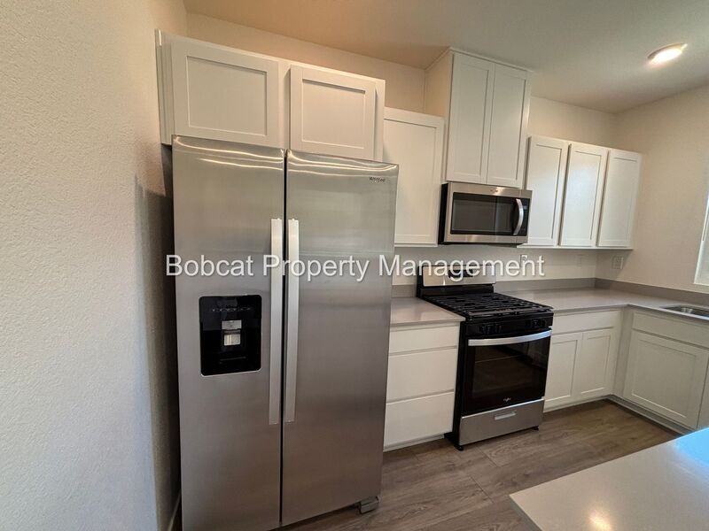 839 Centerville St - Photo 6 of 45