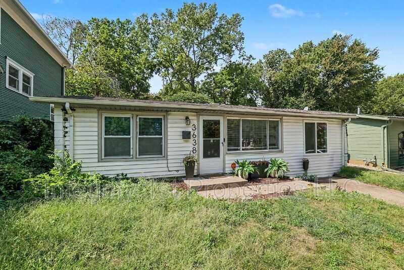 3638 Genessee St - Photo 3 of 28