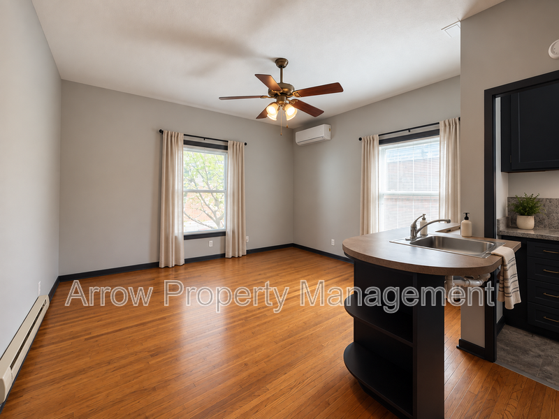 1414 C St #5 - Photo 2 of 8