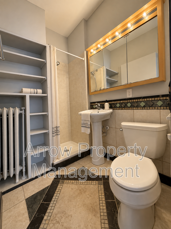 1414 C St #5 - Photo 5 of 8