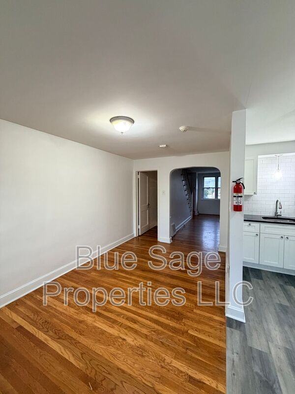 314 Spruce St - Photo 7 of 25