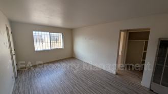1010 Palomas Dr Se #E - Photo 1 of 1