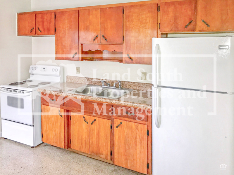 2323 Jungle St - Photo 3 of 4