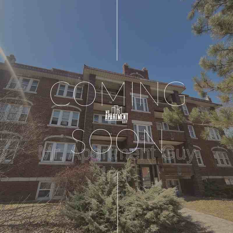 2 Balsam Ave S