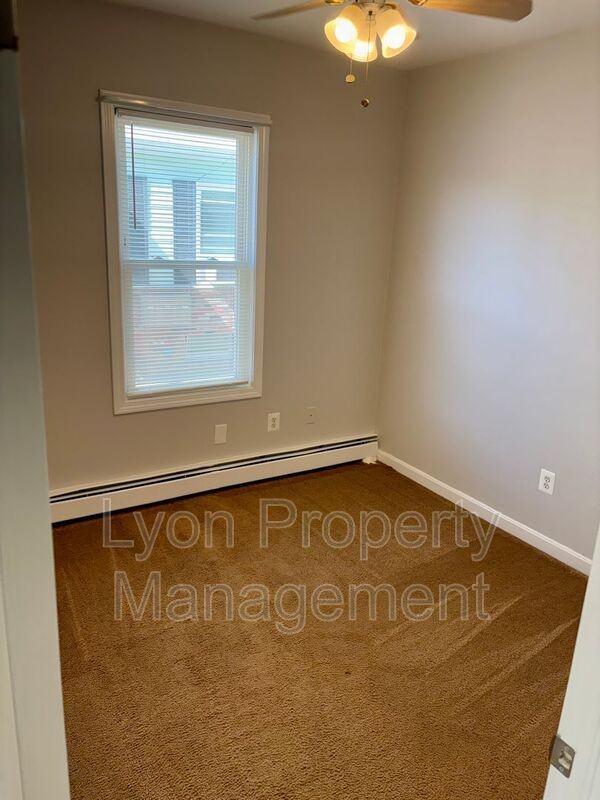 92 Anthony Ave - Photo 7 of 16
