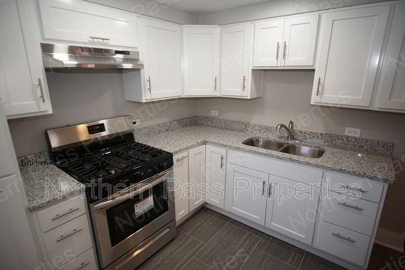 2114 Tremont Ave - Photo 5 of 14