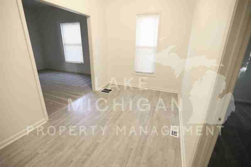 1110 Madison Ave Se #1 - Photo 3 of 9