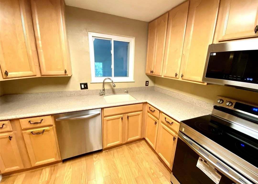 5942 South Independence Street - Photo 2 of 10