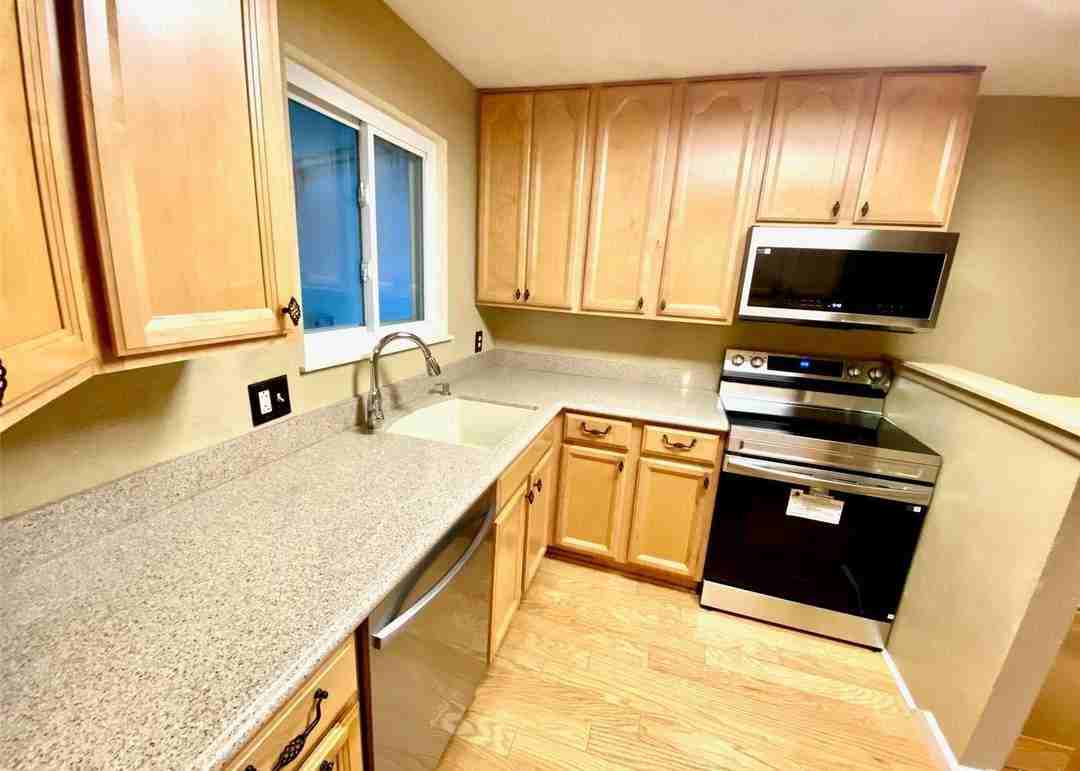 5942 South Independence Street - Photo 5 of 10