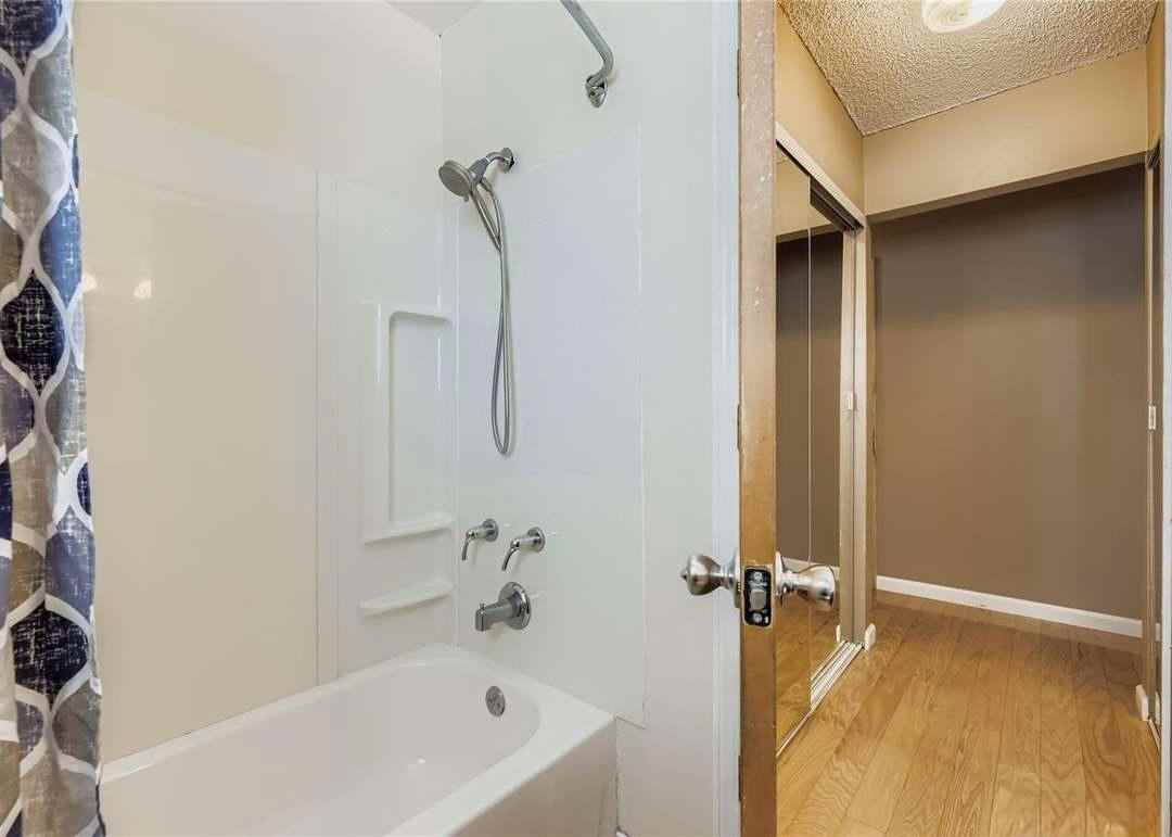 5942 South Independence Street - Photo 6 of 10