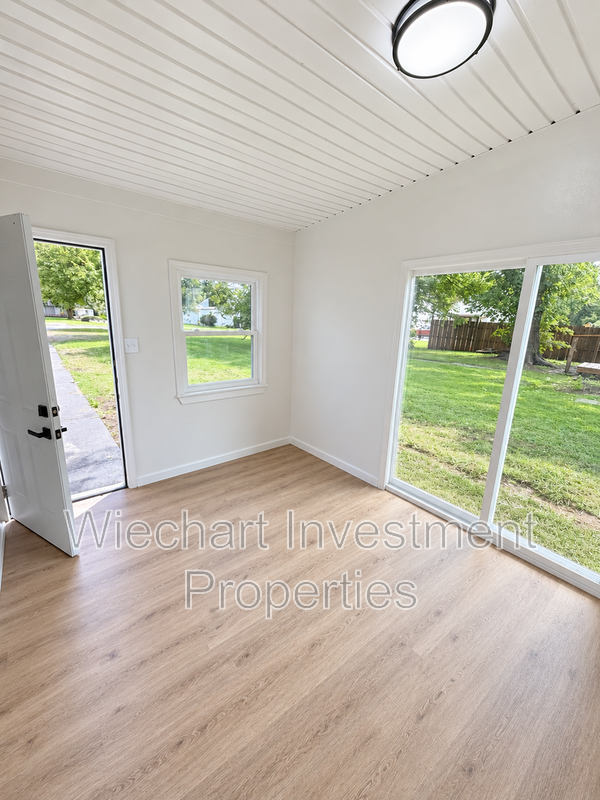 612 N West St - Photo 6 of 10