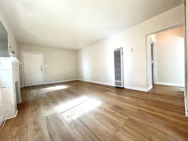 7449 La Jolla Blvd Apt A - Photo 6 of 19