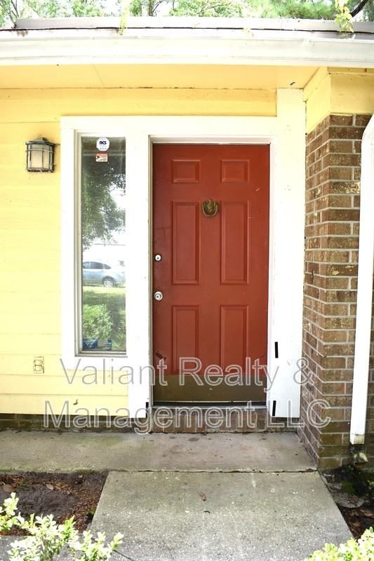 6555 Diamond Leaf Ct S - Photo 2 of 27