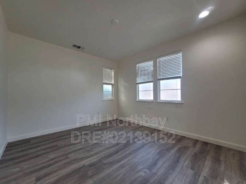 1601 Centennial Dr - Photo 2 of 13