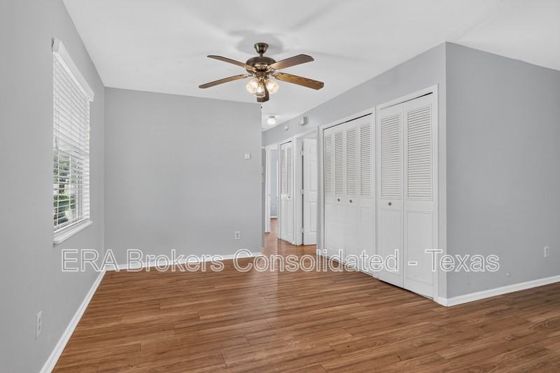 213 Aviation Ave - Photo 6 of 21