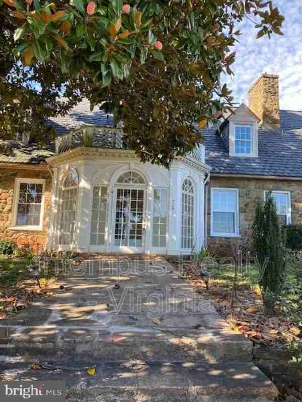 7296 Fenton Farm Ln - Photo 3 of 50